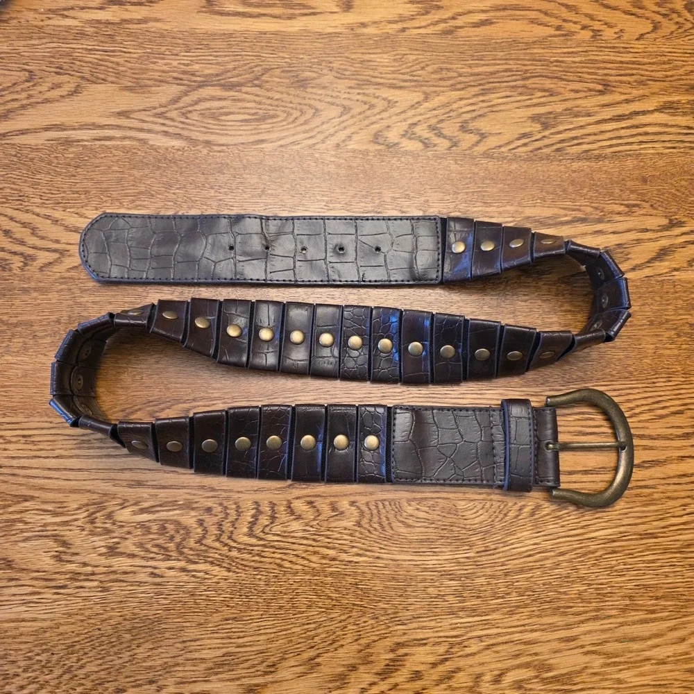 Chinese Laundry L‎ Belt Brown Faux Croc Embossed Studded Gold Buckle Stretch
